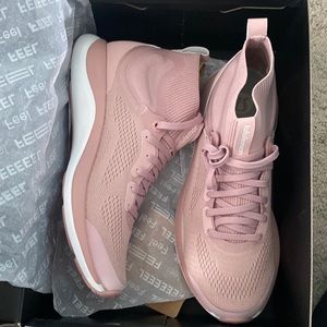 Lululemon chargefeel shoes